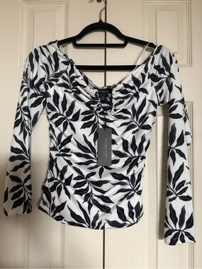 Black and white top